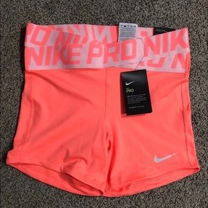 Nike Pro Women’s 5” Intertwist Shorts